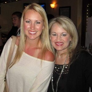 Meet your Posher, Katy (The Mom)